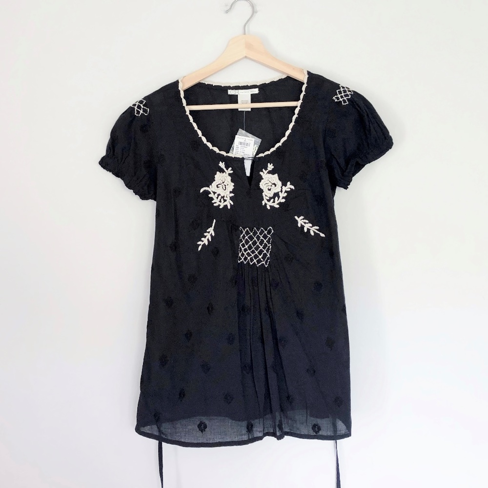 Charlotte Russe Embroidered Boho Babydoll Top - Picture 3 of 6